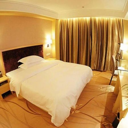 Ronghe Holiday Hotel Shiyan  Bagian luar foto