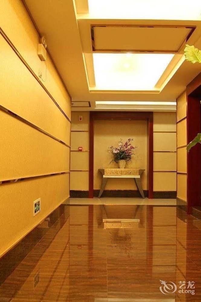 Ronghe Holiday Hotel Shiyan  Bagian luar foto